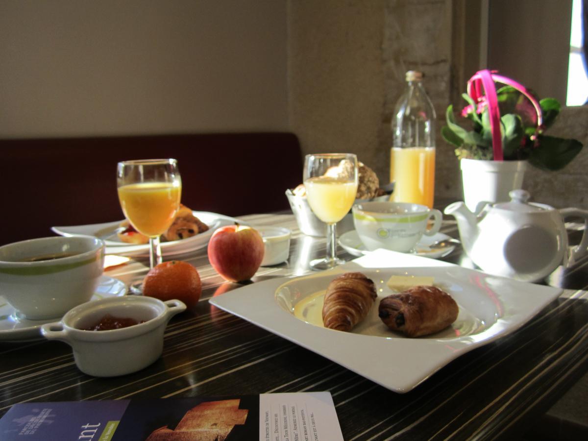 Auberge De Maitre Pannetier Vouvant Экстерьер фото